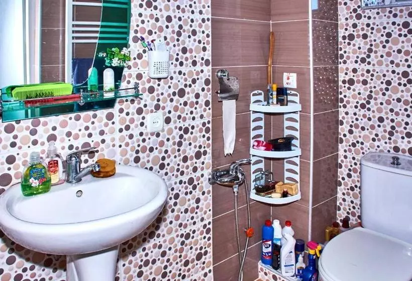 پانسیون California Guest House