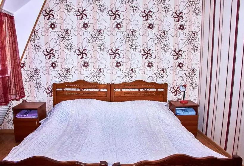 پانسیون California Guest House