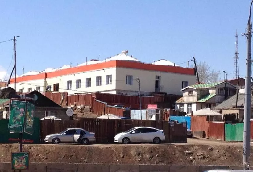 پانسیون Gana's Guest House And Tours