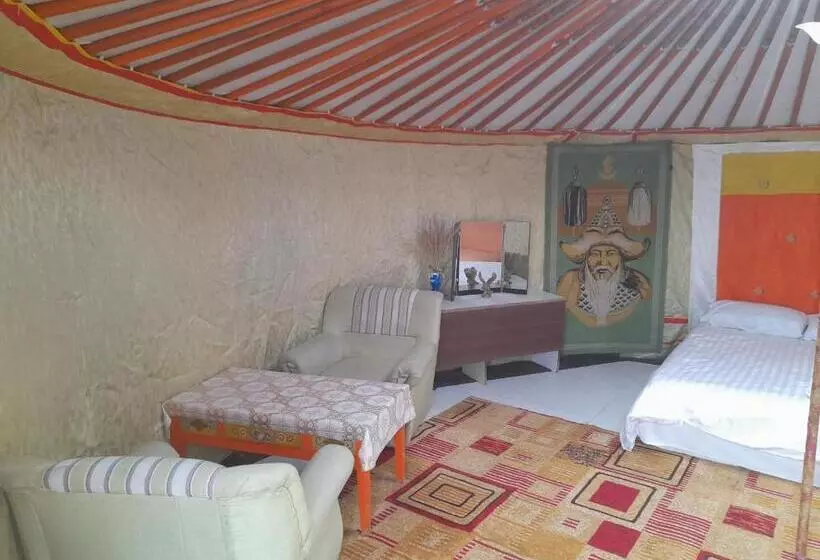 پانسیون Gana's Guest House And Tours