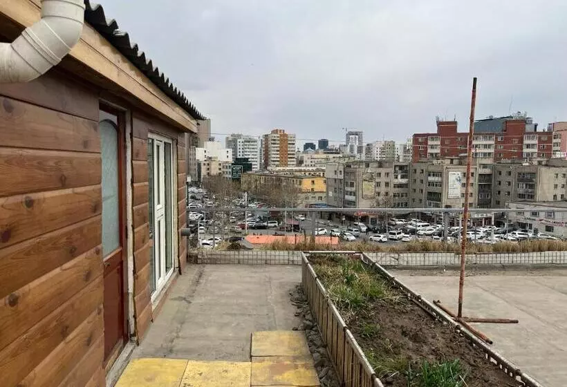 پانسیون Gana's Guest House And Tours