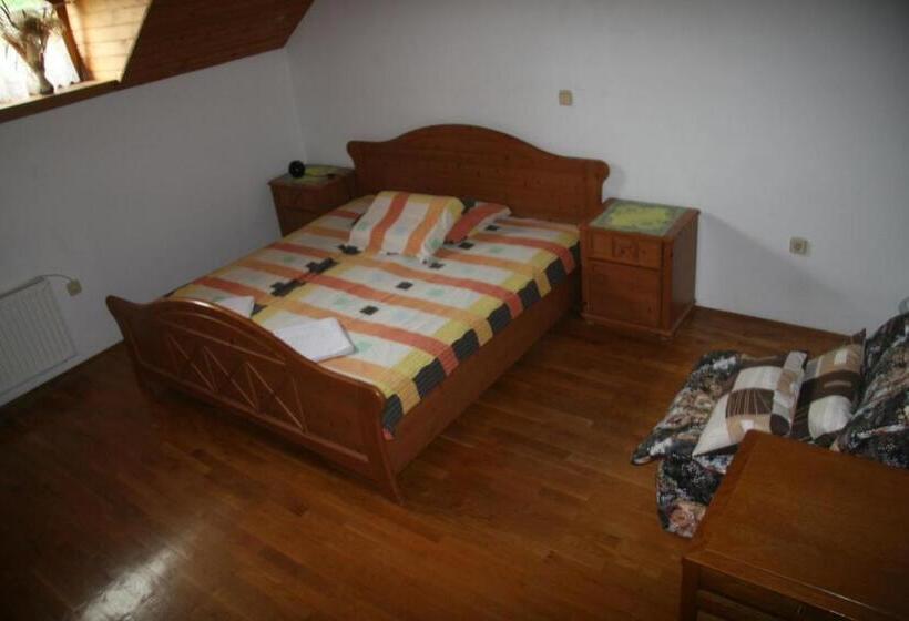 پانسیون Guest House Kveder