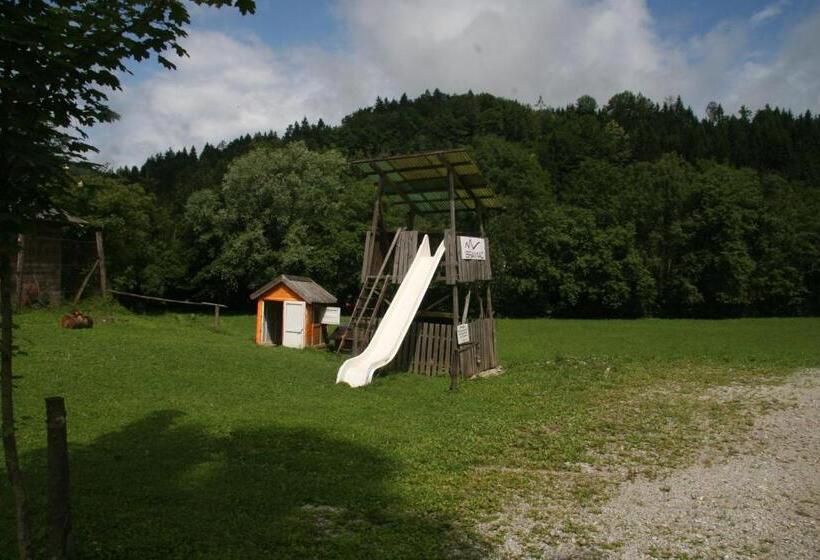 پانسیون Guest House Kveder