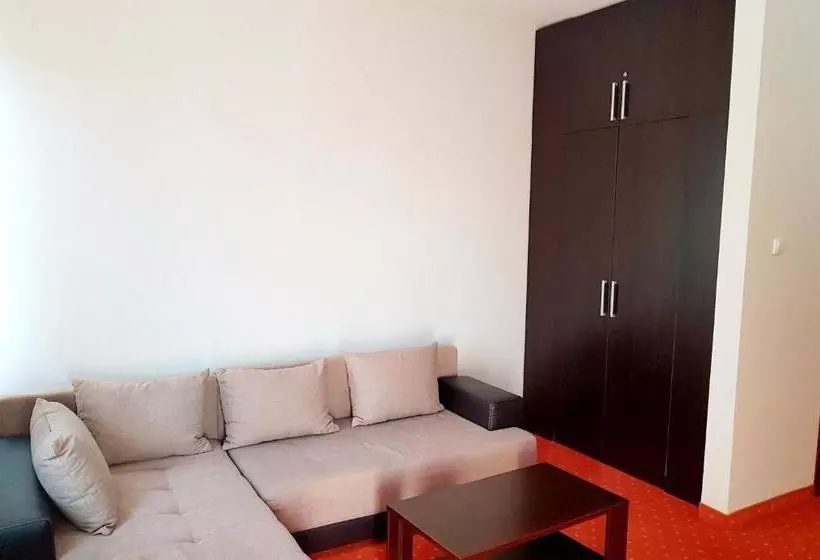 پانسیون Guesthouse Villa Elizabet