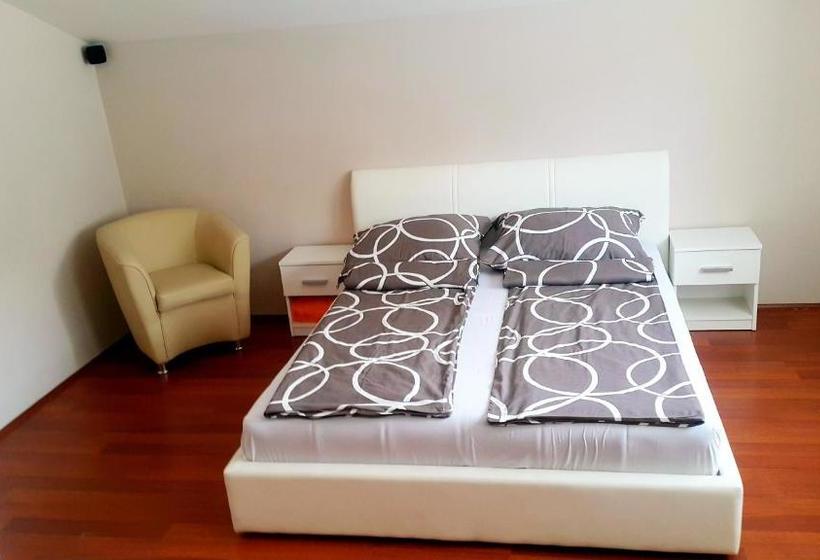 پانسیون Guesthouse Villa Elizabet