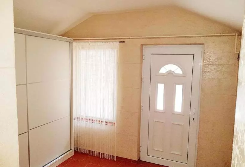 پانسیون Guesthouse Villa Elizabet
