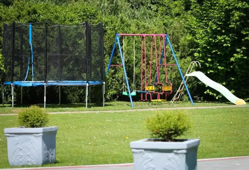 پانسیون Guesthouse Villa Elizabet