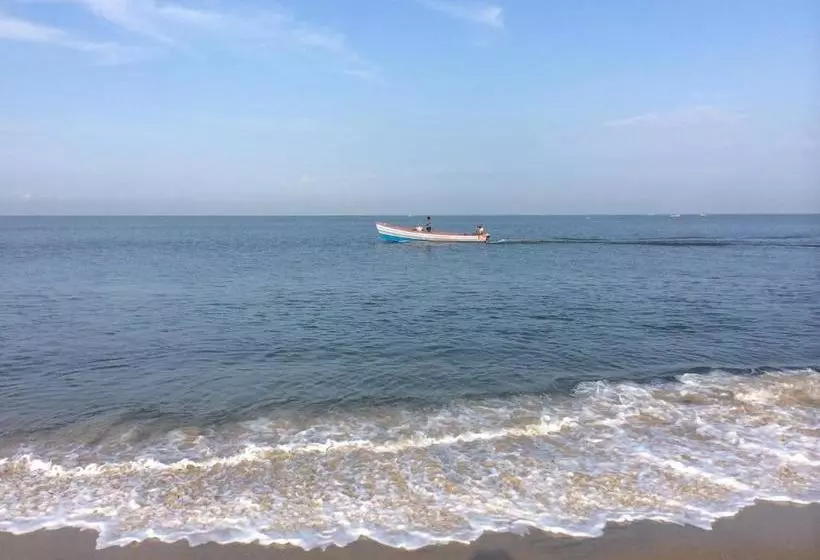 ペンション Alamanda Alleppey Beach Elegant 3bhk Guest House Apartment