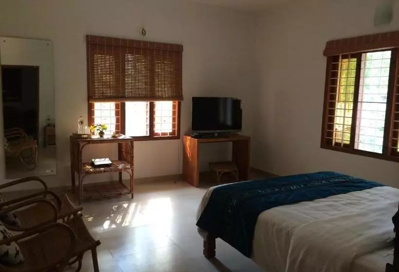 ペンション Alamanda Alleppey Beach Elegant 3bhk Guest House Apartment
