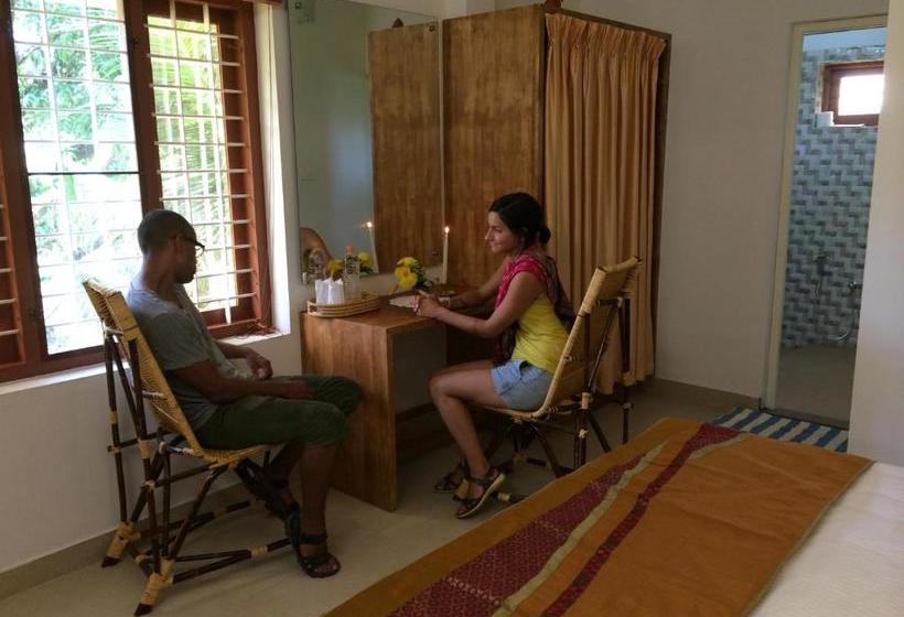 بنسيون Alamanda Alleppey Beach Elegant 3bhk Guest House Apartment