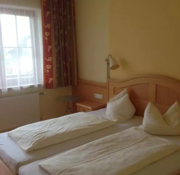 ペンション Peterwirt