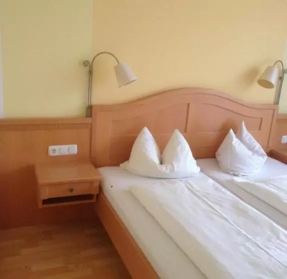 ペンション Peterwirt