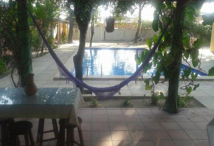 پانسیون Pousada Gincoara