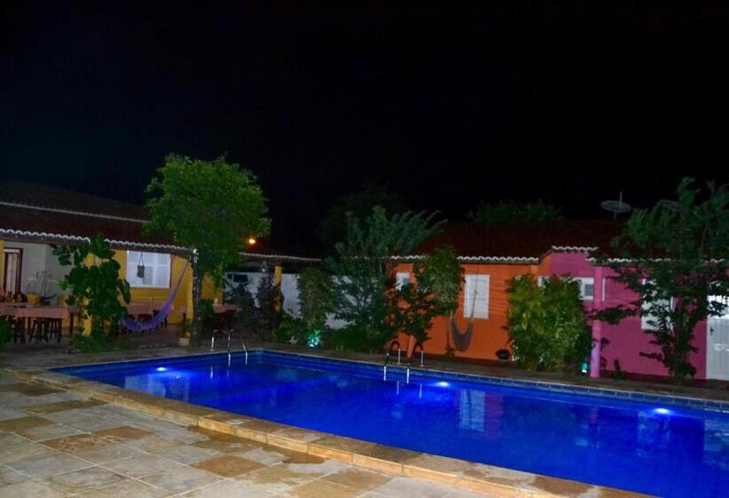 پانسیون Pousada Gincoara