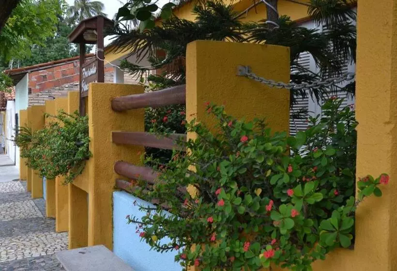 ペンション Pousada Gincoara