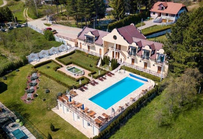 پانسیون Sunčani Breg Apartments Vrdnik