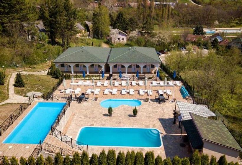 پانسیون Sunčani Breg Apartments Vrdnik