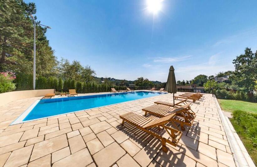 پانسیون Sunčani Breg Apartments Vrdnik