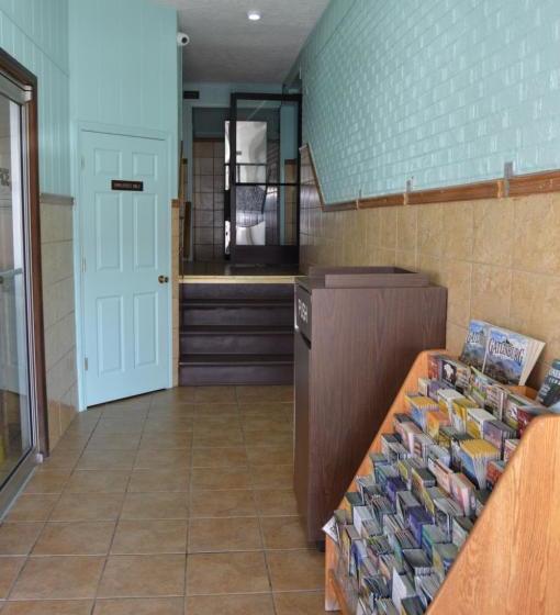 ユースホステル Budget Inn Richlands Claypool Hill