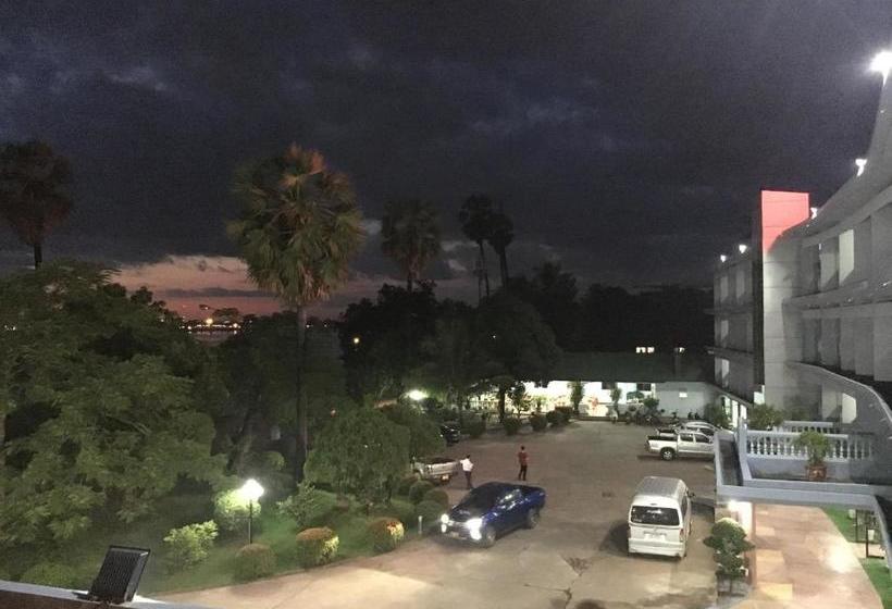 בית מלון כפרי Mekong