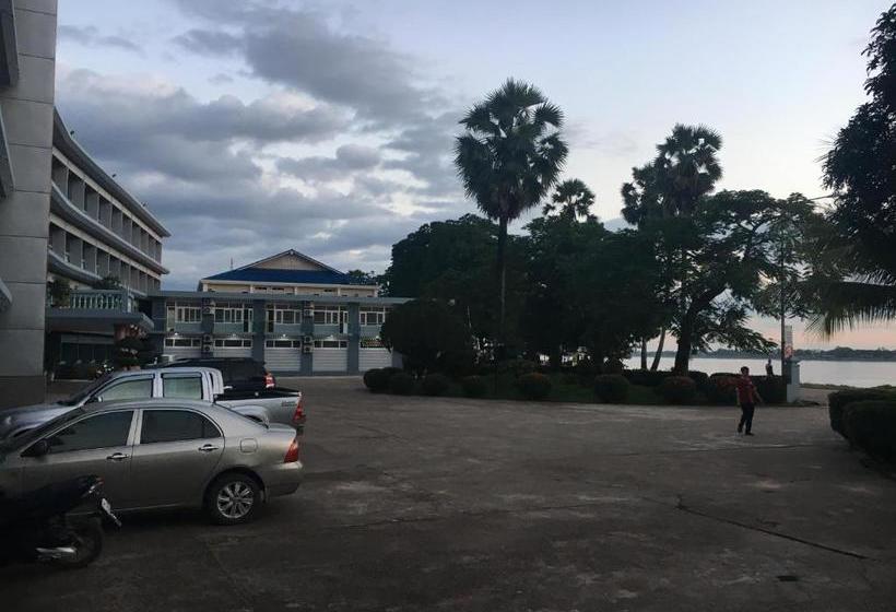 בית מלון כפרי Mekong