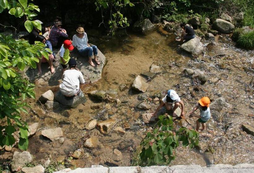 פנסיון 88 House Hiroshima