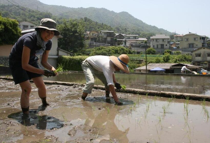 פנסיון 88 House Hiroshima