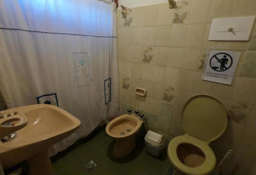 هاستل Hospedaje Unelen