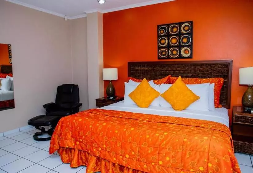 Aparthotel Guijarros