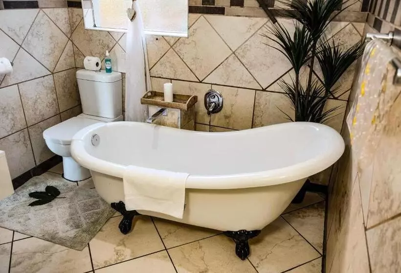 Majatalo Big 5 Guest House Witbank