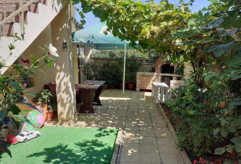 膳宿费 Eleonor Guest House