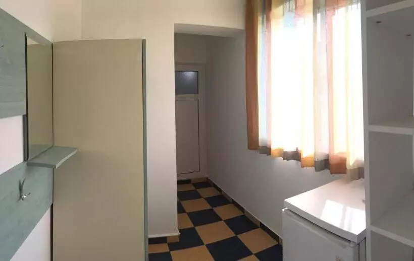ペンション Eleonor Guest House