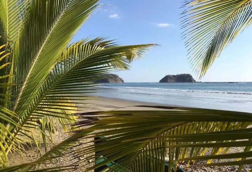 Majatalo Fenix Hotel   On The Beach
