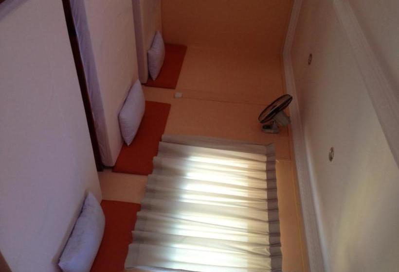 פנסיון Grand View Guesthouse