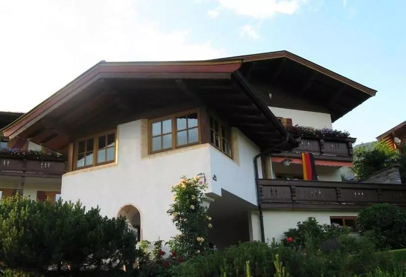 ペンション Gästehaus Trude Waltl