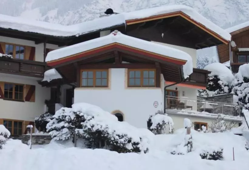 ペンション Gästehaus Trude Waltl