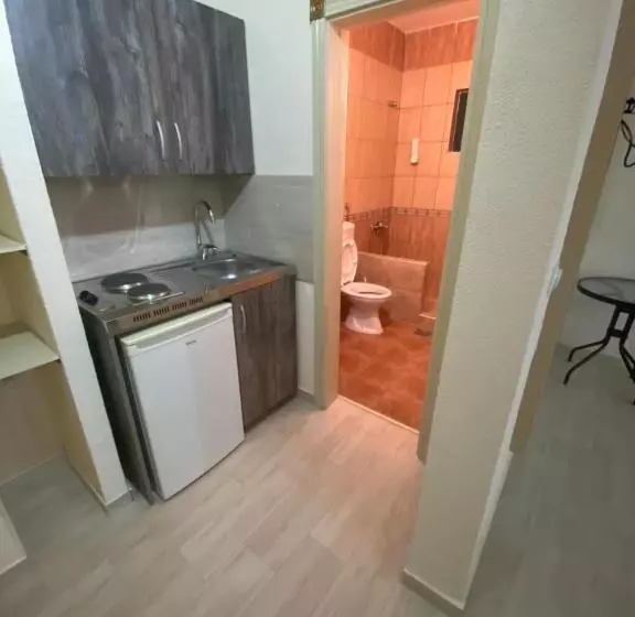 پانسیون Guesthouse Liamra