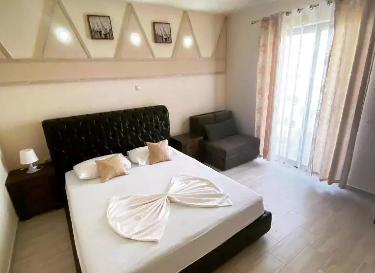 پانسیون Guesthouse Liamra