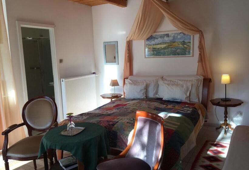 بنسيون Mandula Ház