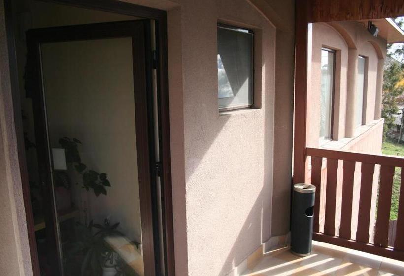 ペンション Vila Montana