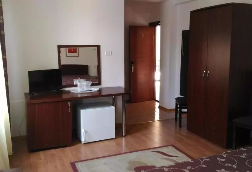 Majatalo Vila Montana