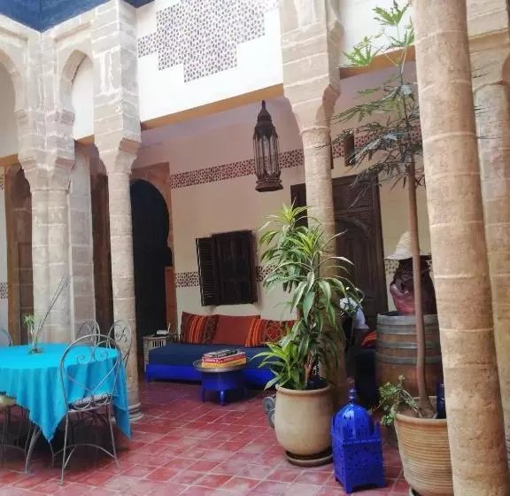 Riad Aicha