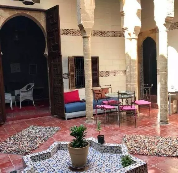 Riad Aicha