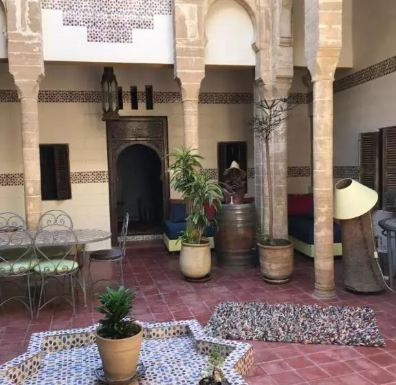 Riad Aicha
