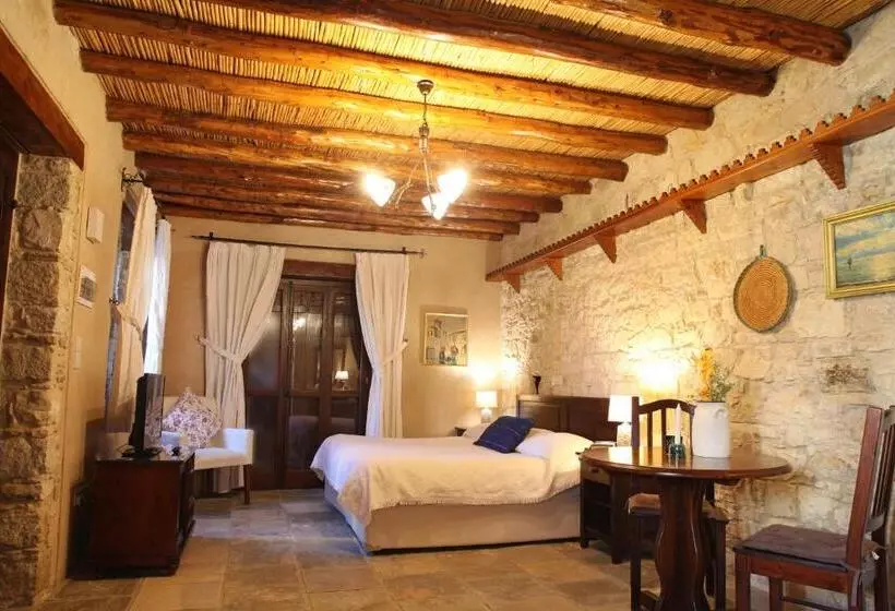 Retkeilymaja Agrovino Lofou