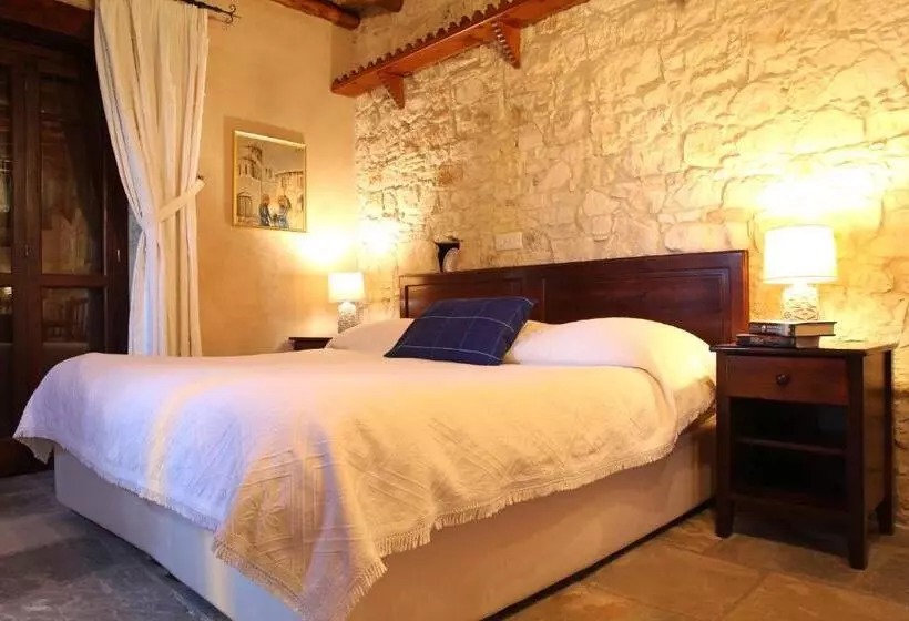 Retkeilymaja Agrovino Lofou