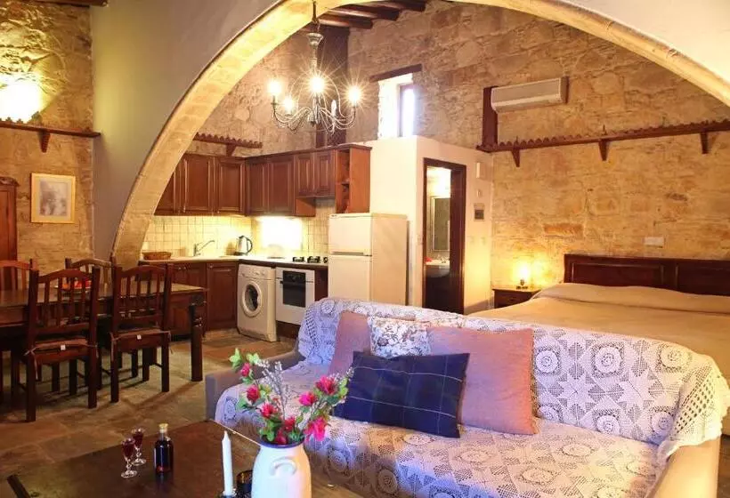 Retkeilymaja Agrovino Lofou