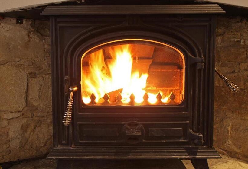 هاستل Agrovino Lofou