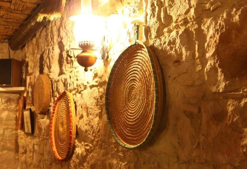 هاستل Agrovino Lofou