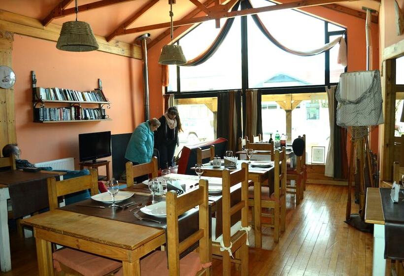 הוסטל Isla Morena